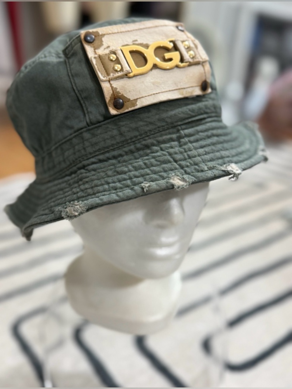 VTG Dolce & Gabbana Olive Green Cotton Bucket Hat with DG Plaque
